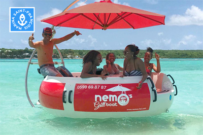 Nemo grill boat